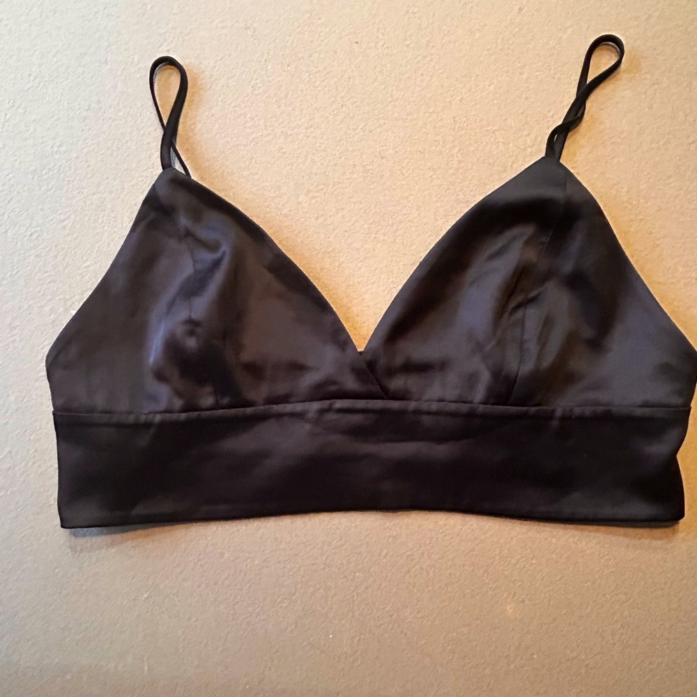 Aritzia Tops Babaton Silk Black Bralette Crop Top. Size L​